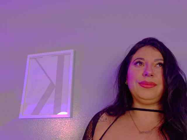 Kendalmiller webcam