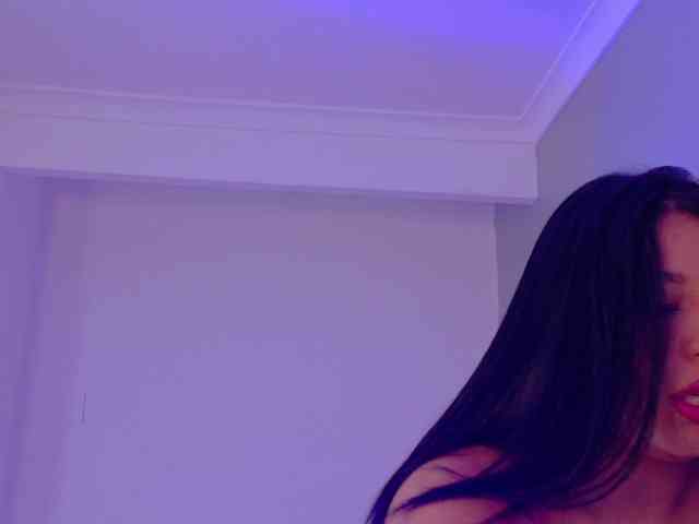 Kendalmiller webcam