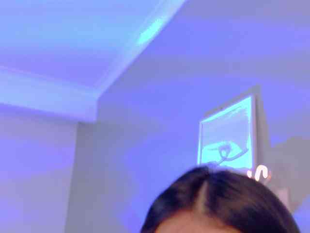 Kendalmiller webcam