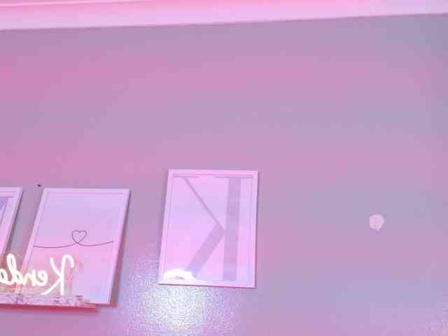 Kendalmiller webcam