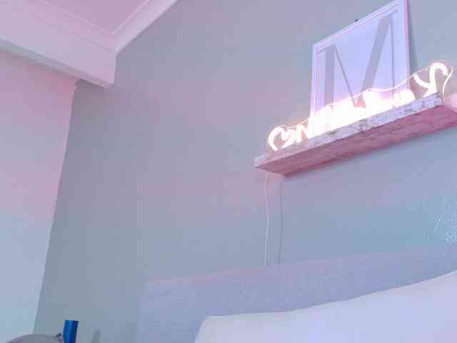 Kendalmiller webcam