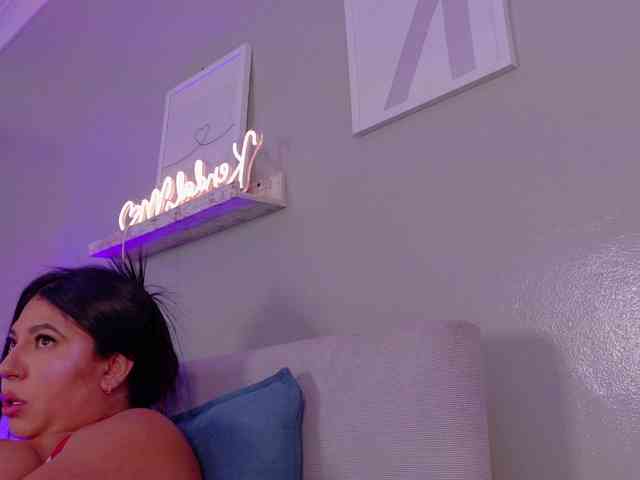 Kendalmiller webcam