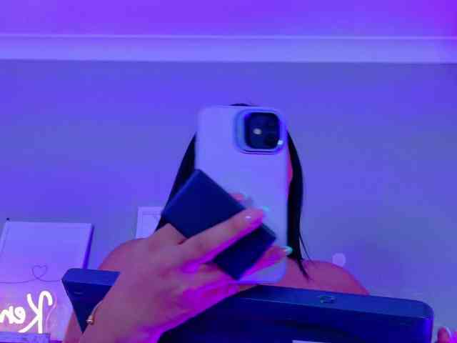 Kendalmiller webcam