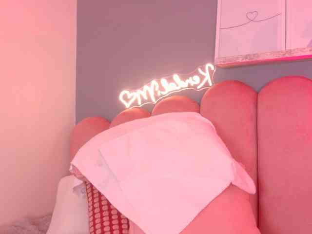 Kendalmiller webcam
