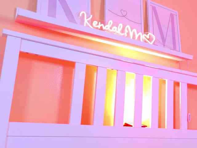 Kendalmiller webcam