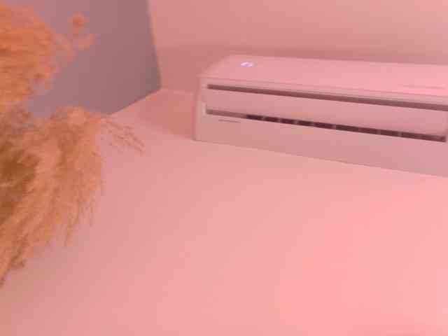 Kendalmiller webcam
