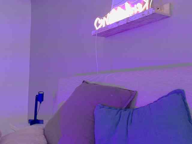 Kendalmiller webcam