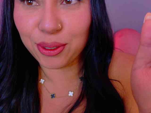 Kendalmiller webcam