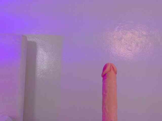 Kendalmiller webcam