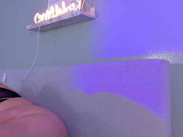 Kendalmiller webcam