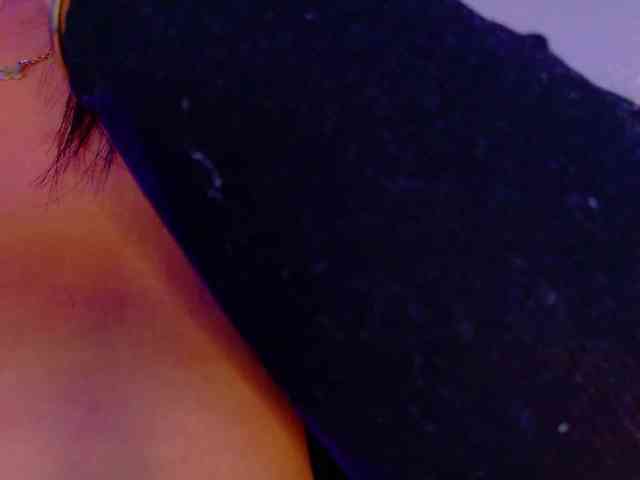 Kendalmiller webcam