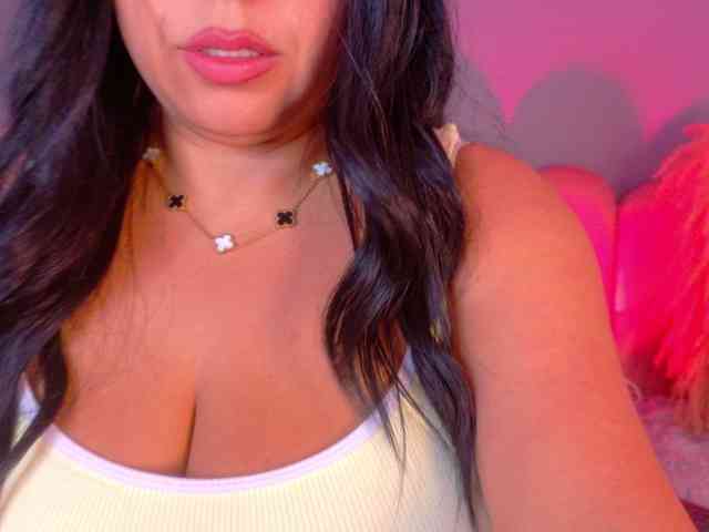 Kendalmiller webcam