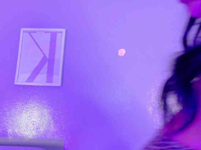 Kendalmiller webcam
