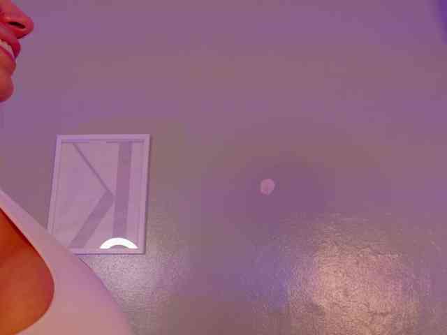 Kendalmiller webcam