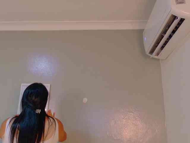 Kendalmiller webcam