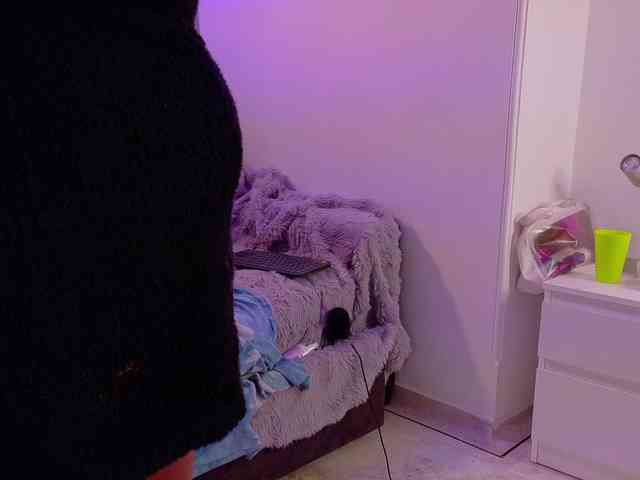 Kendalmiller webcam