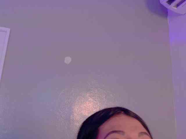 Kendalmiller webcam