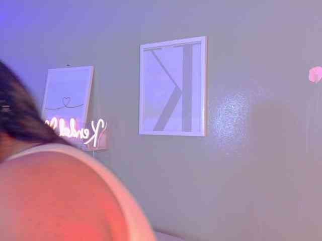 Kendalmiller webcam