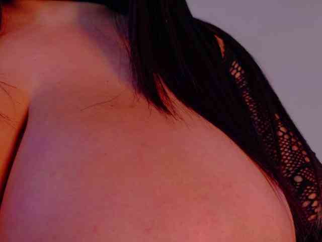 Kendalmiller webcam
