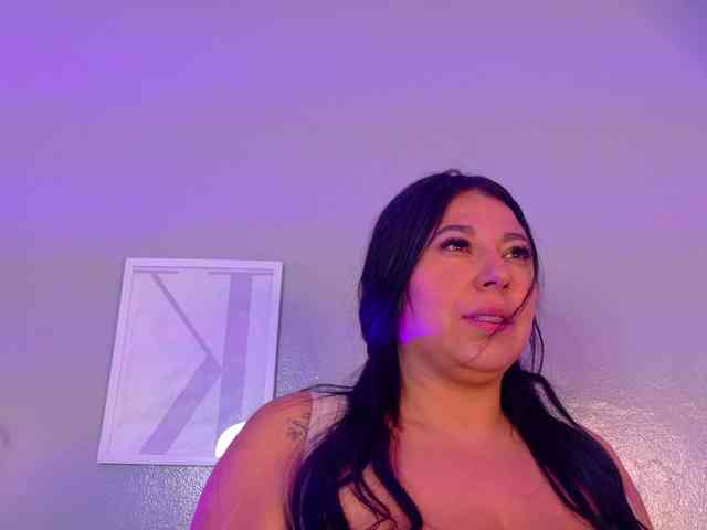 Kendalmiller webcam