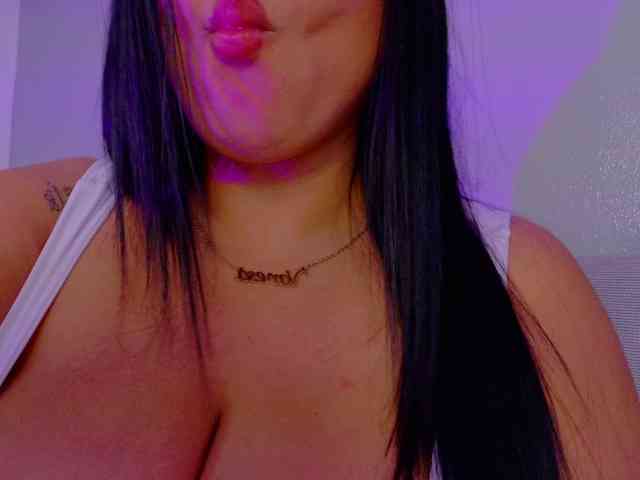 Kendalmiller Live Webcam on BongaCams