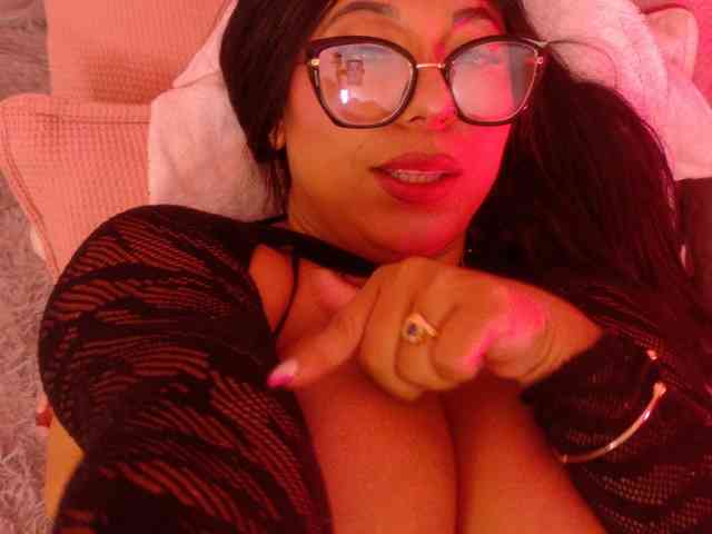 Kendalmiller webcam