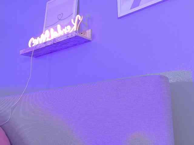 Kendalmiller webcam