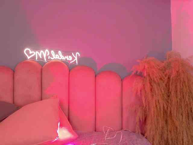 Kendalmiller webcam