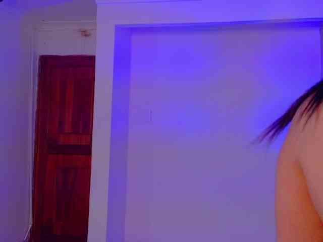 Kendalmiller webcam