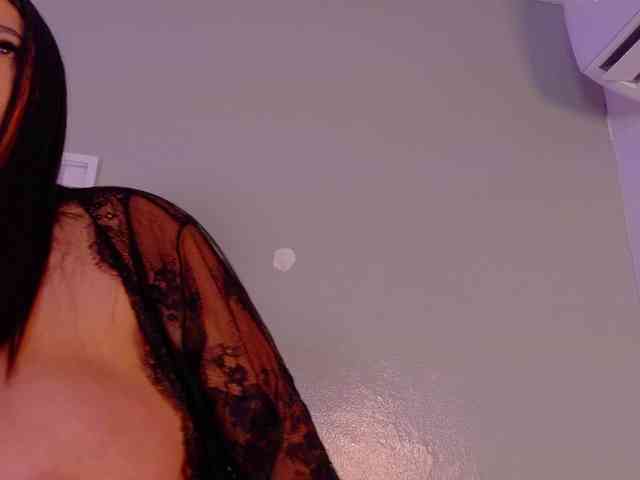 Kendalmiller webcam