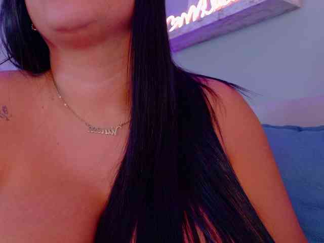 Kendalmiller webcam