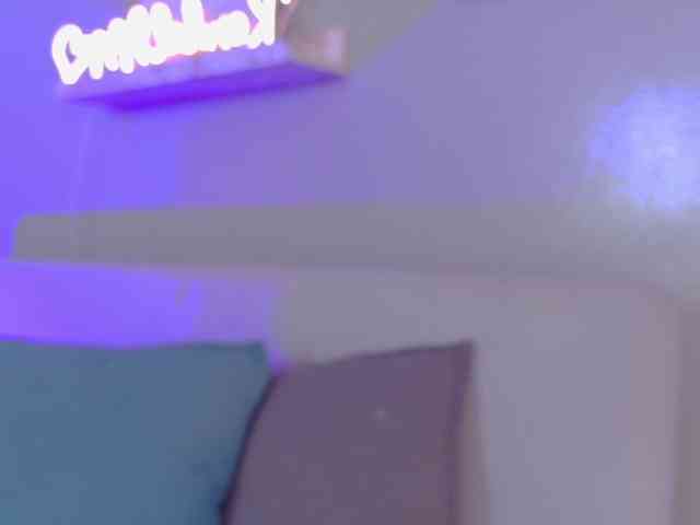Kendalmiller webcam