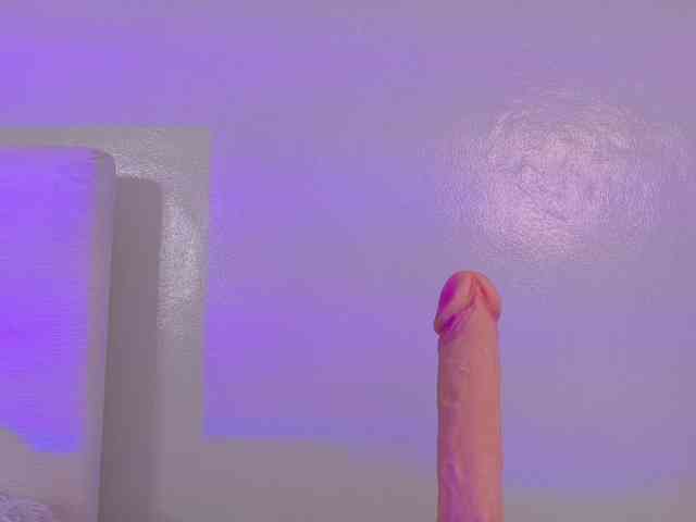 Kendalmiller webcam