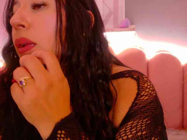 Kendalmiller webcam