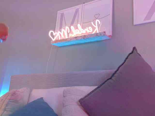 Kendalmiller Live Webcam on BongaCams