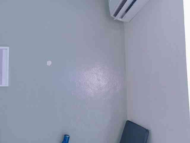 Kendalmiller webcam