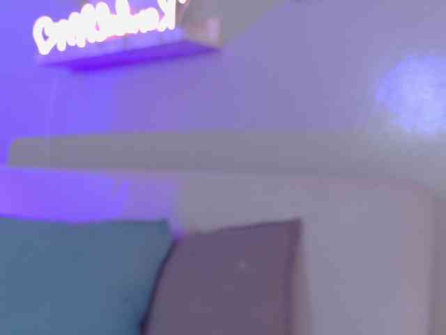 Kendalmiller webcam
