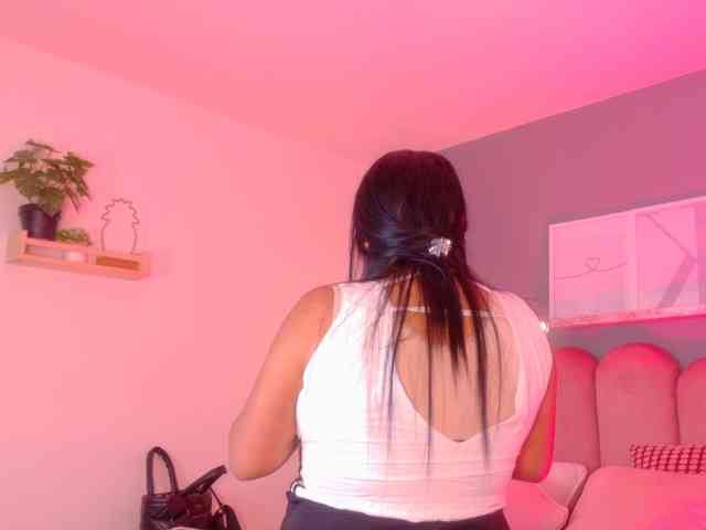 Kendalmiller webcam