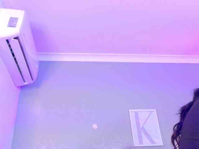 Kendalmiller webcam