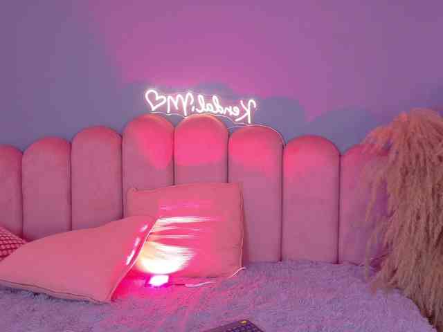 Kendalmiller webcam