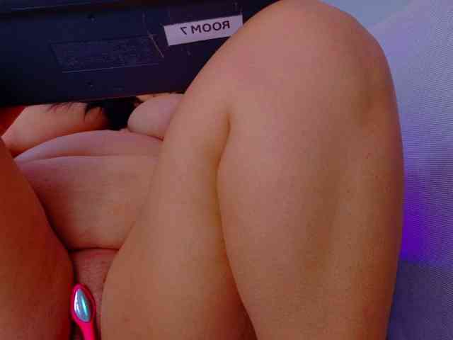 Kendalmiller Live Webcam on BongaCams