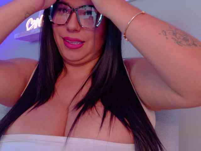 Kendalmiller webcam