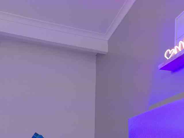 Kendalmiller webcam