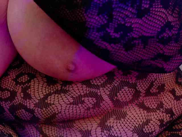 Kendalmiller webcam