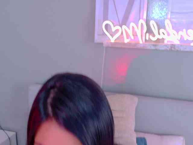 Kendalmiller webcam