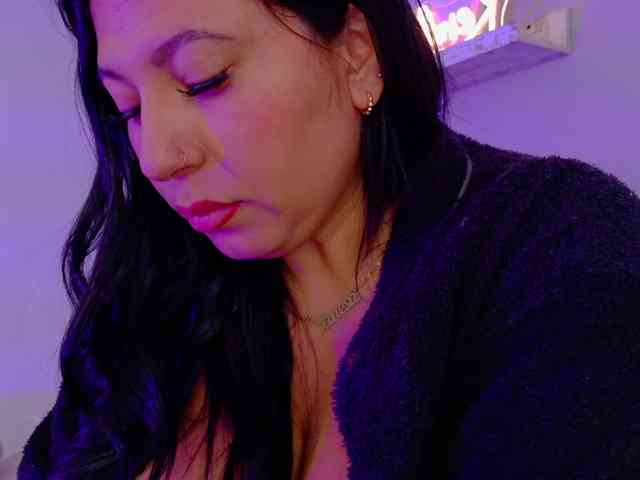 Kendalmiller webcam