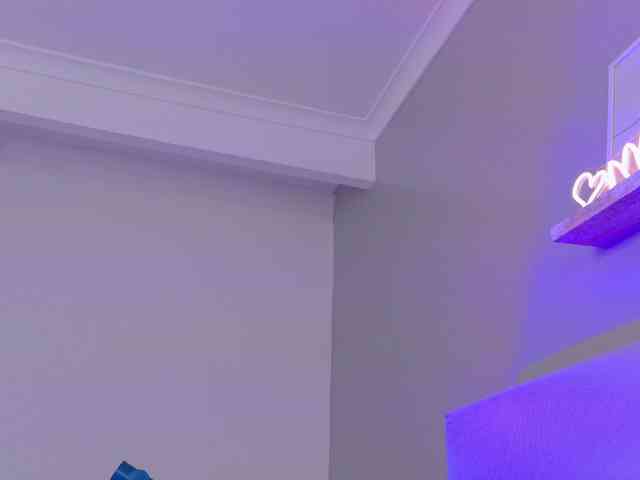 Kendalmiller webcam