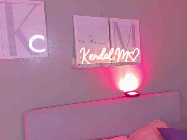 Kendalmiller webcam