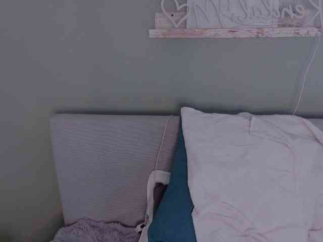 Kendalmiller webcam