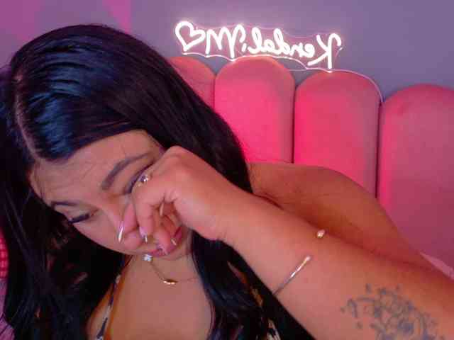 Kendalmiller webcam